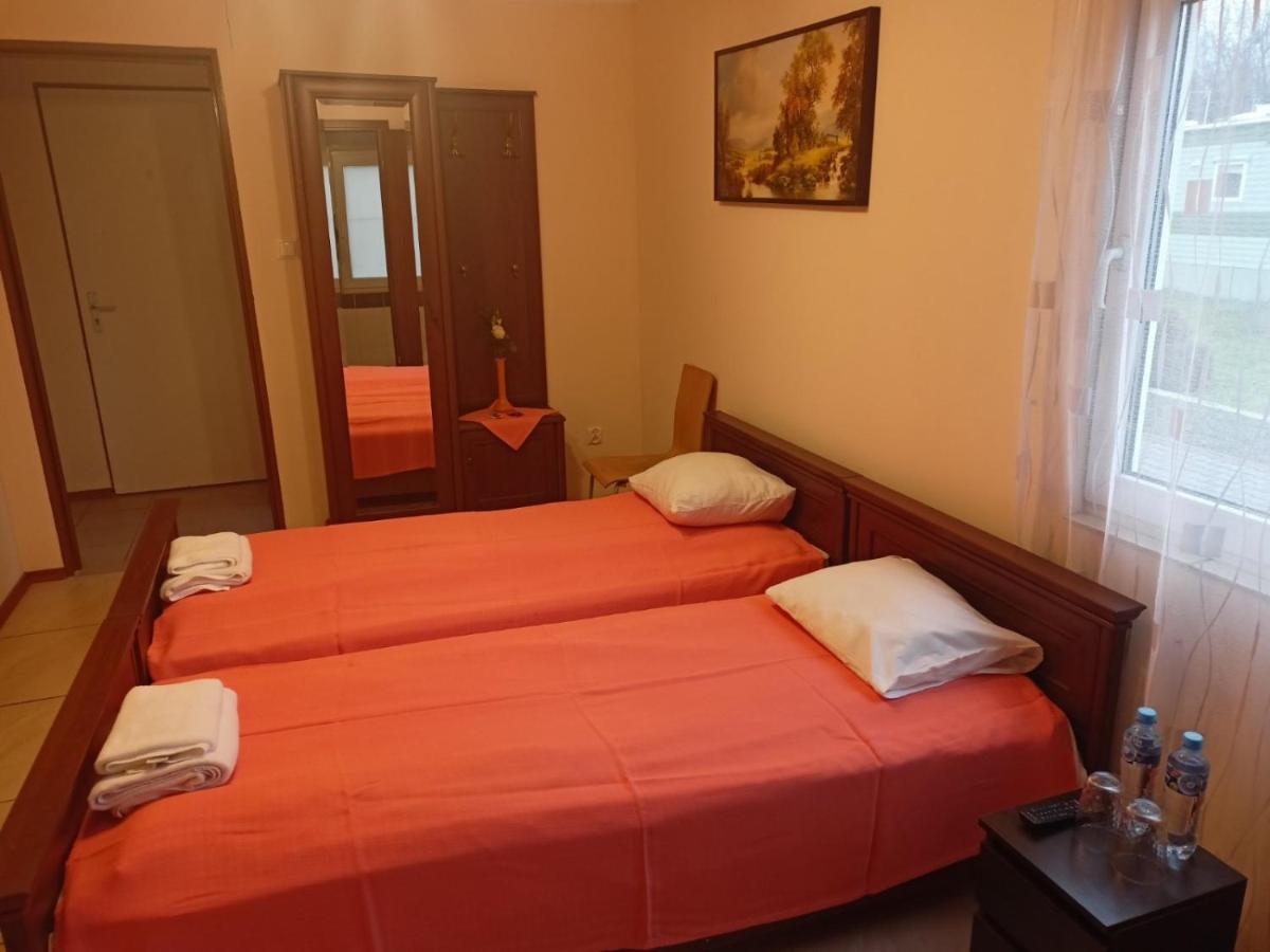 Domki Noclegowe Przemyśl Buitenkant foto